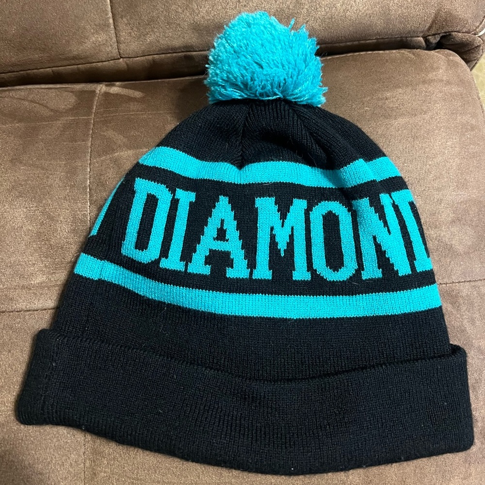 Teal and black diamond supply beanie wore few times